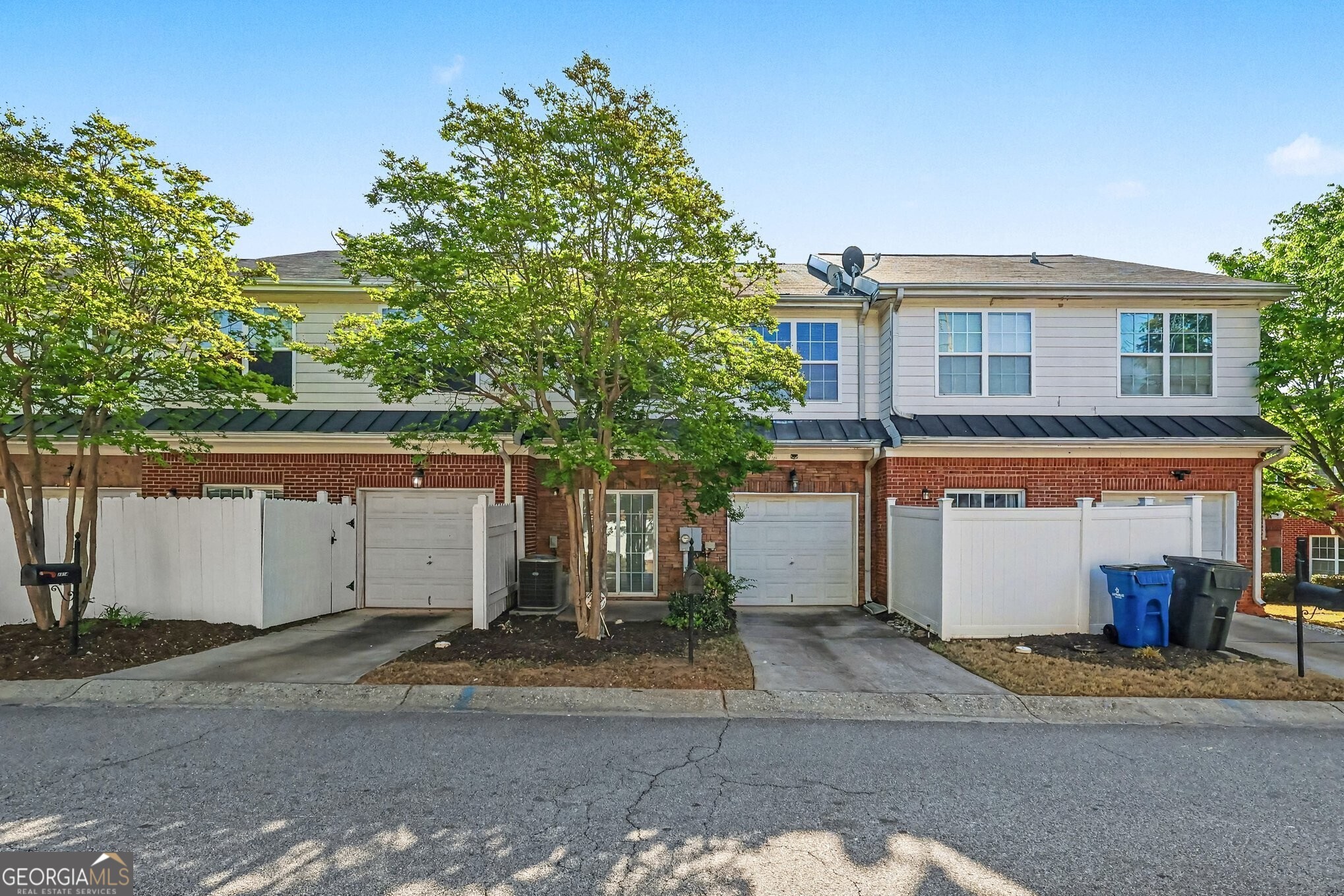 2818 Village Trace Atlanta GA 30344