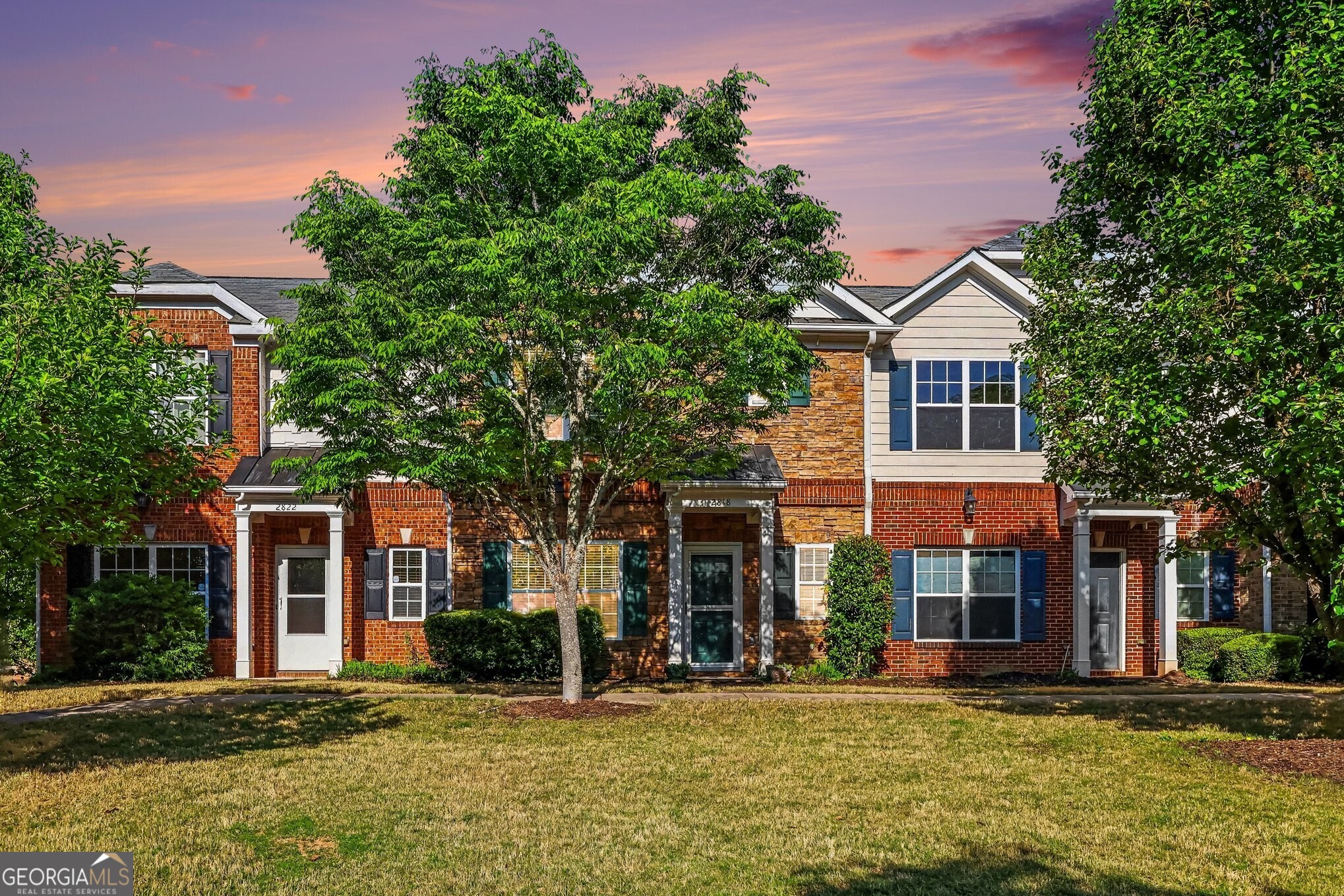 2818 Village Trace Atlanta GA 30344