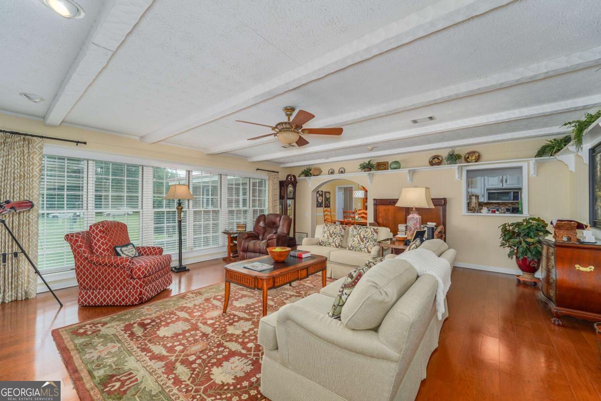 1238 Red Keen Road Waycross GA 31503