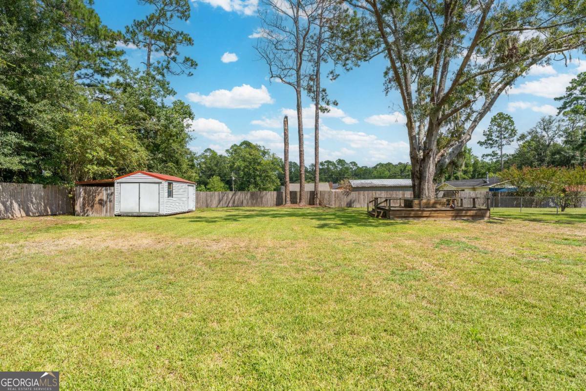 1238 Red Keen Road Waycross GA 31503