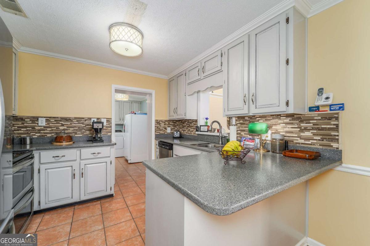 1238 Red Keen Road Waycross GA 31503