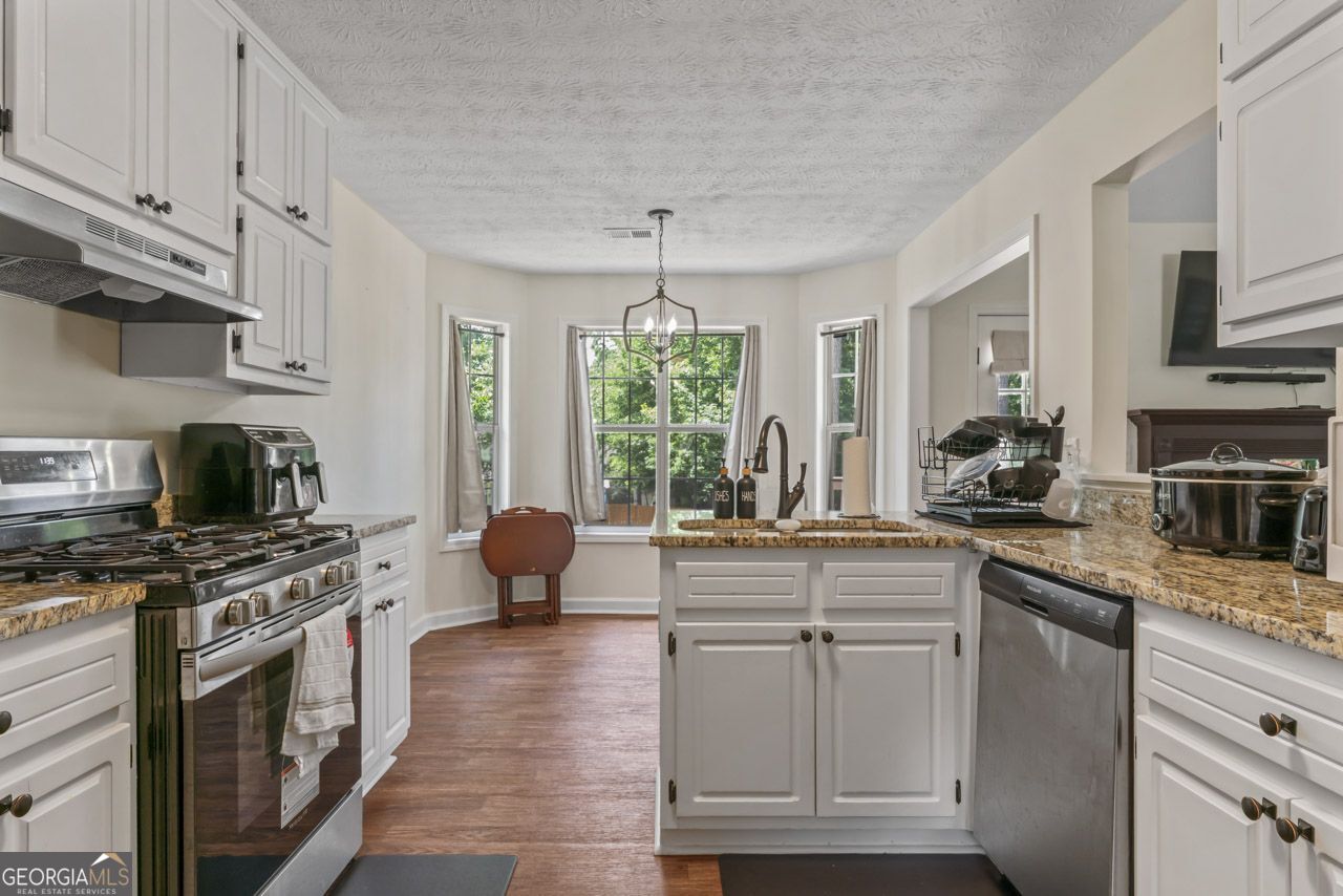 863 Clifton Ridge Mcdonough GA 30253