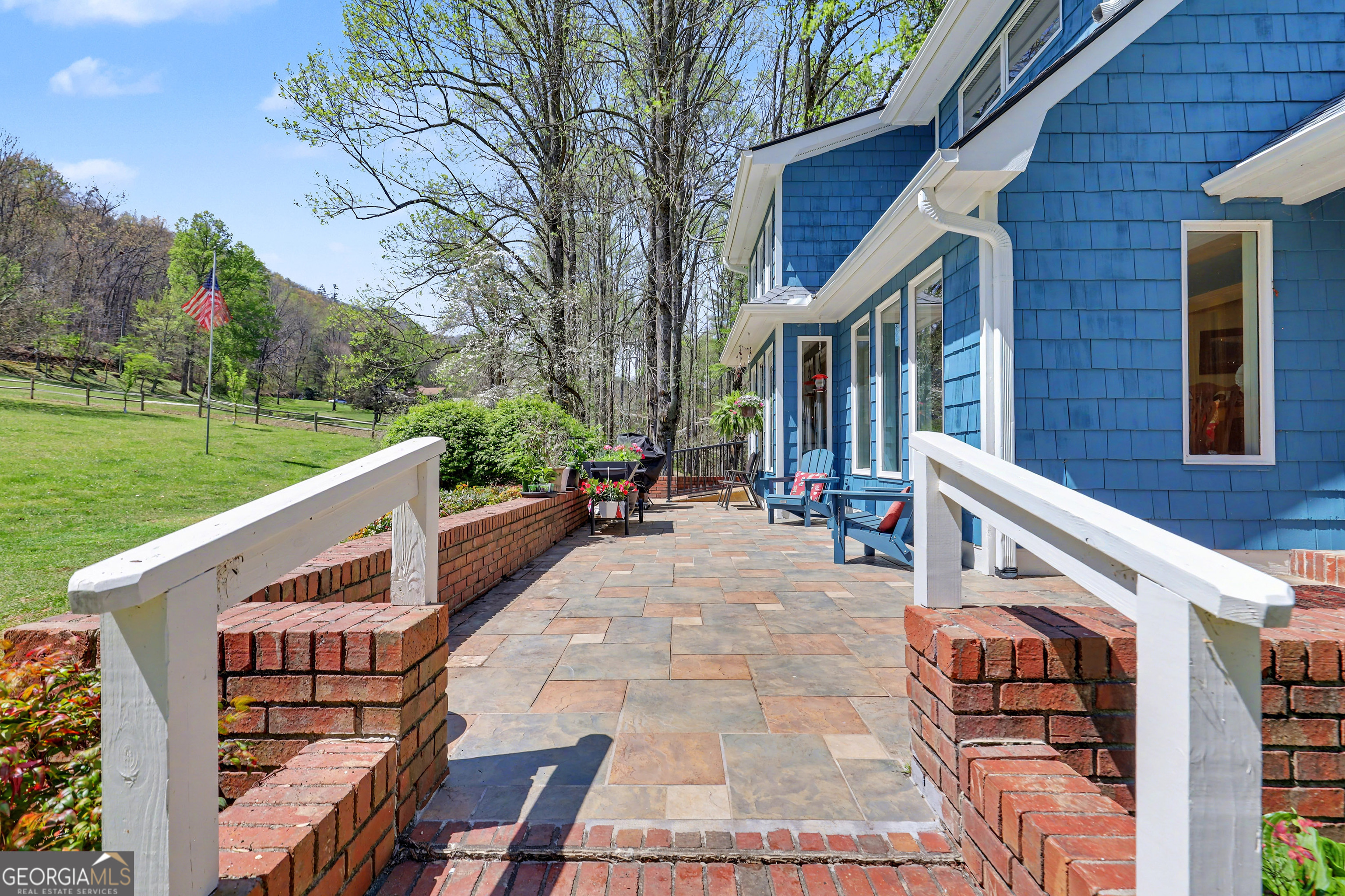 1067 O V Justus Road Rabun Gap GA 30568