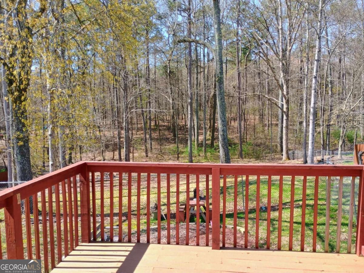 8579 Foxridge Drive Winston GA 30187