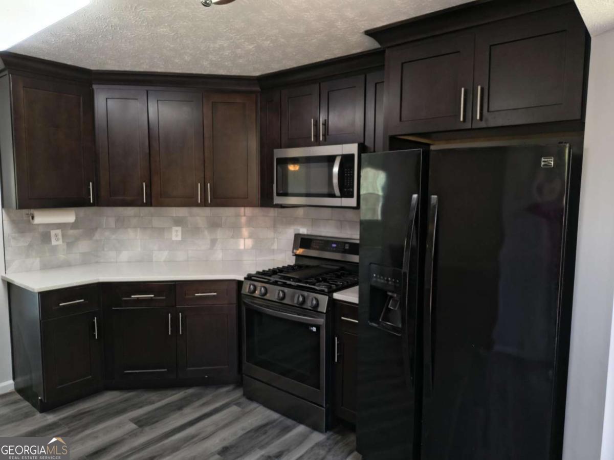 8579 Foxridge Drive Winston GA 30187