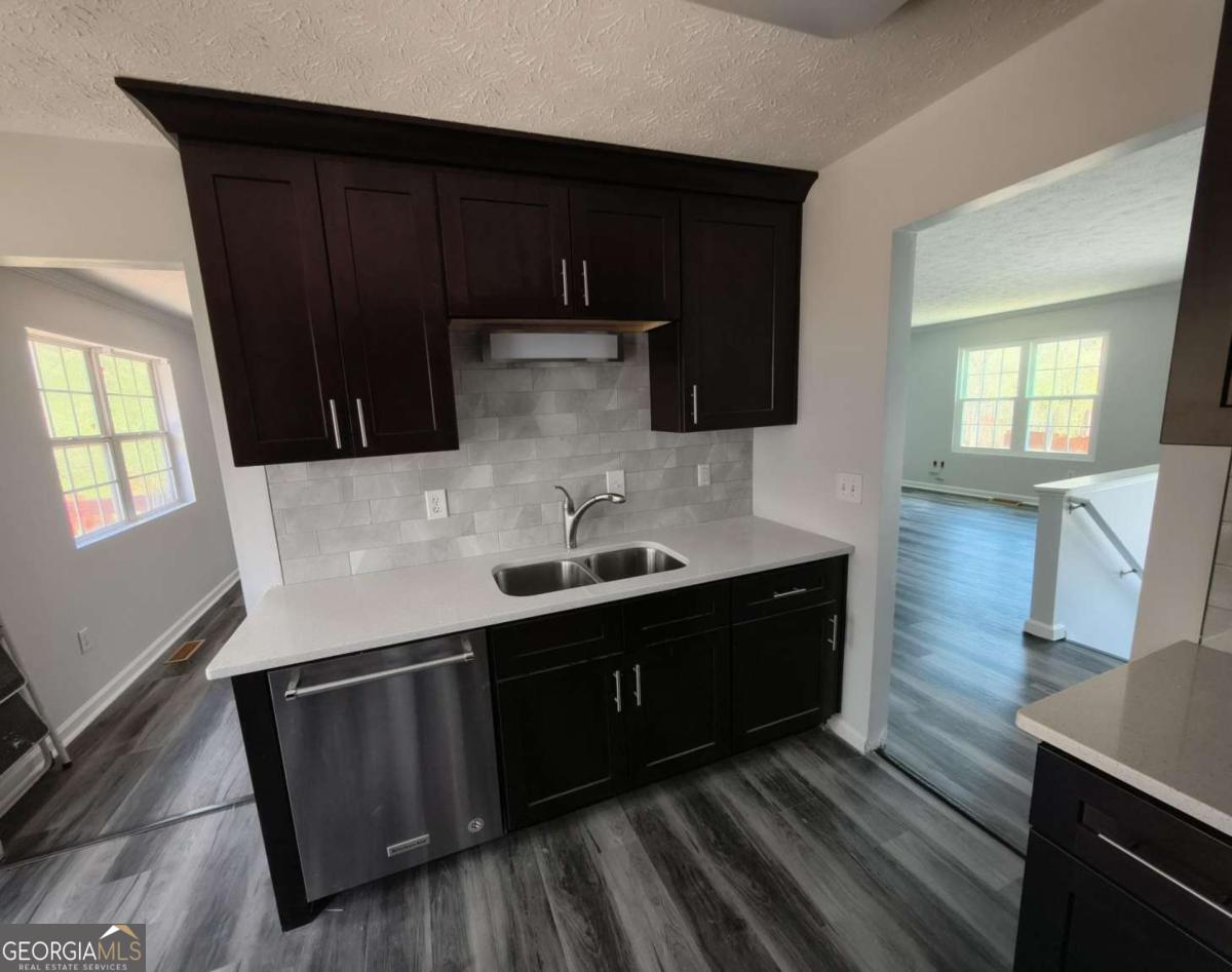 8579 Foxridge Drive Winston GA 30187