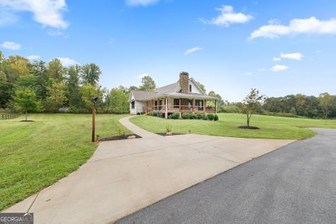 135 Mountain Ridge Drive Clarkesville GA 30523