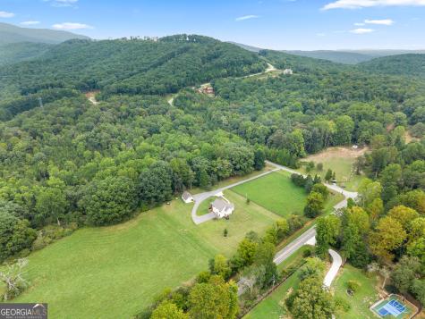 135 Mountain Ridge Drive Clarkesville GA 30523