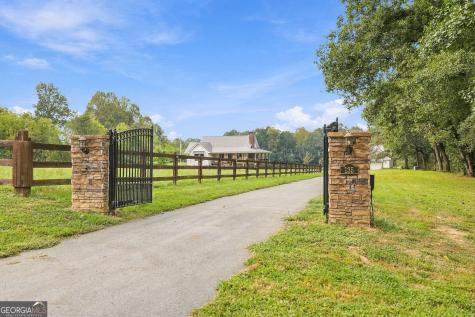 135 Mountain Ridge Drive Clarkesville GA 30523