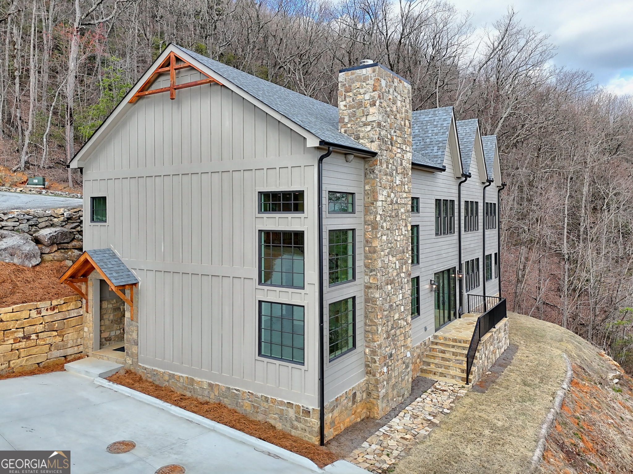 416 Winding View Clayton GA 30525