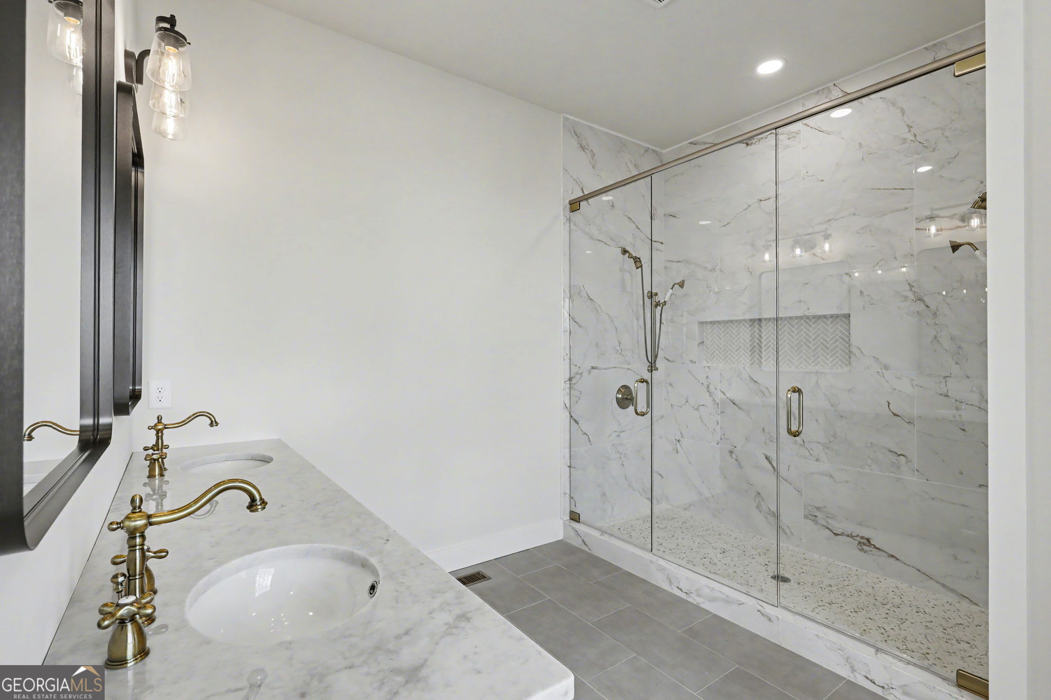 416 Winding View Clayton GA 30525