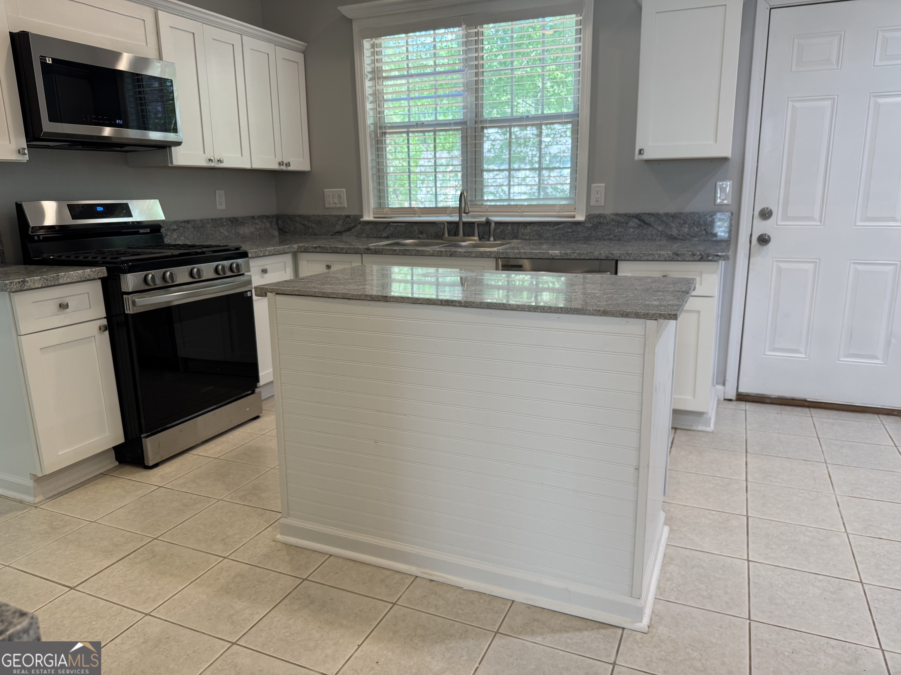 2874 Donamire Lane NW Kennesaw GA 30144