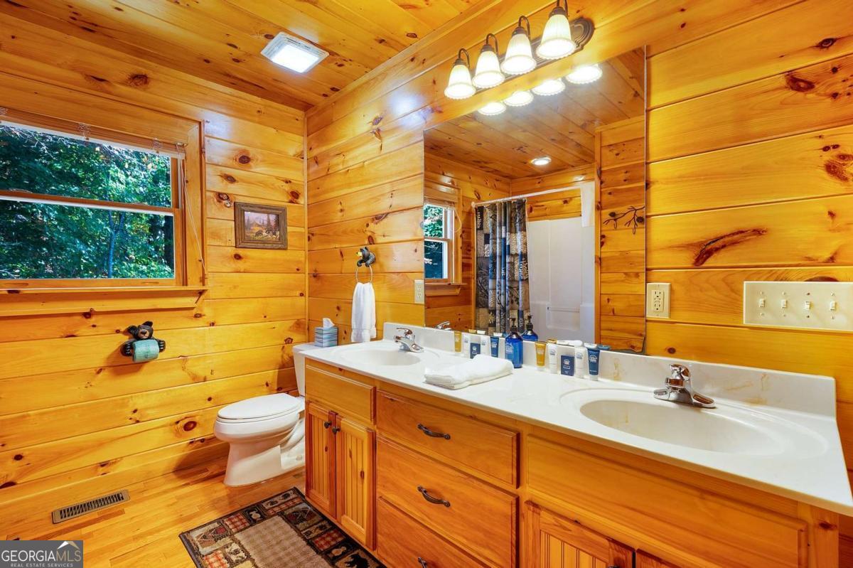 192 Oak Ridge Way Morganton GA 30560