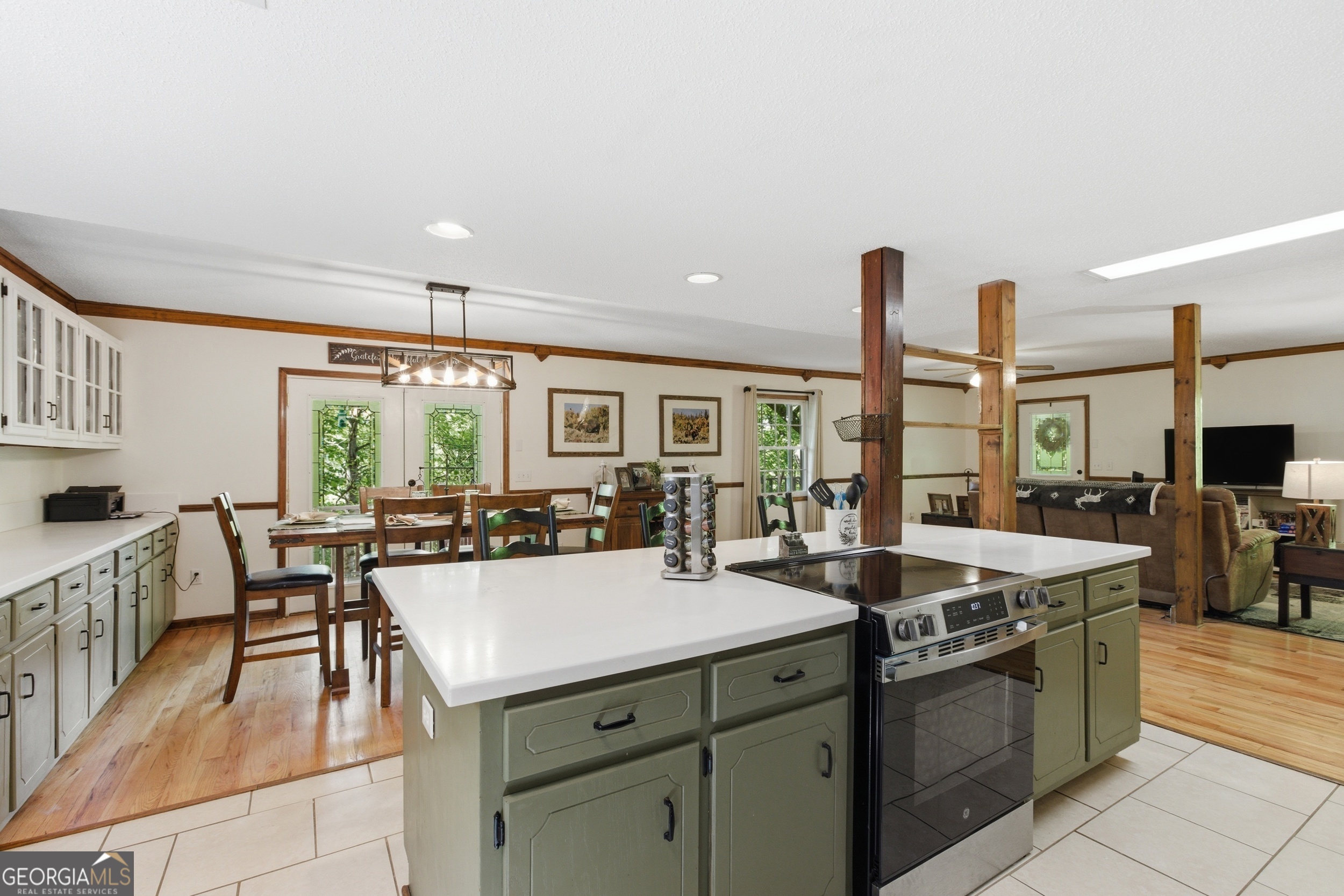 325 Kitchins Lane Clayton GA 30525