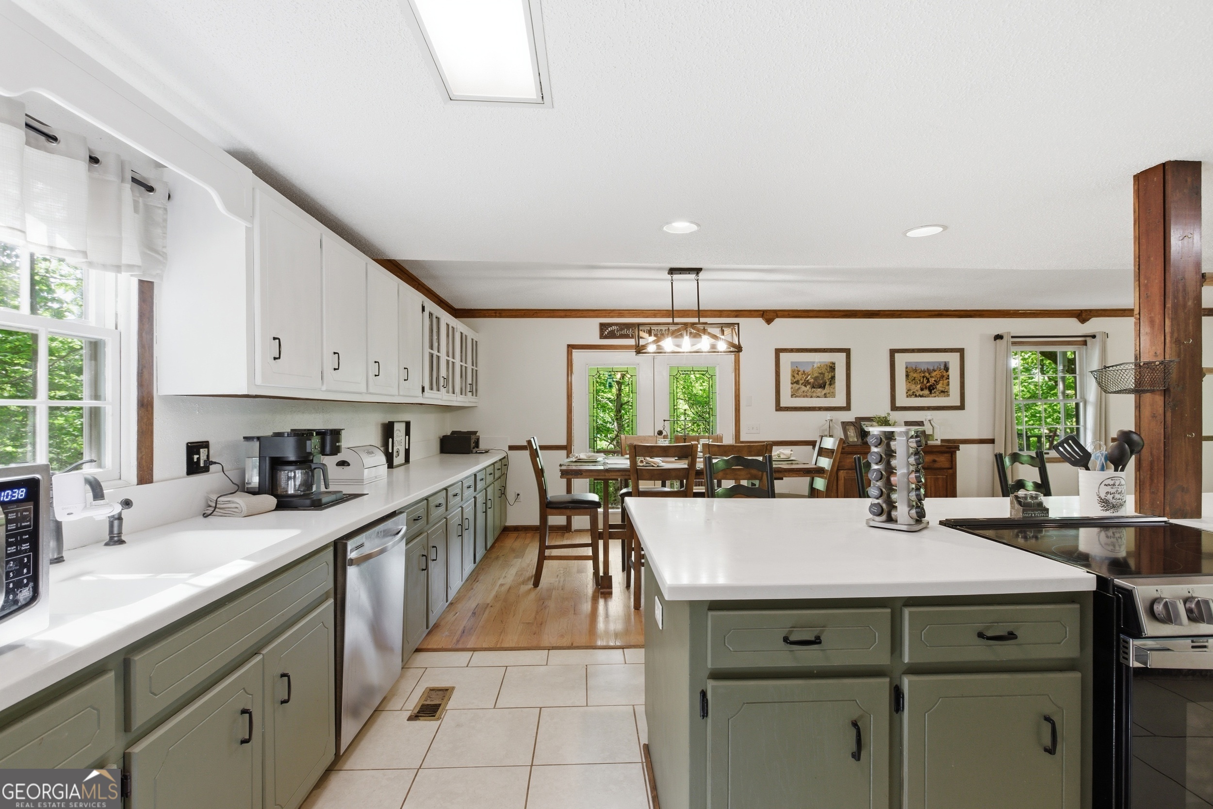 325 Kitchins Lane Clayton GA 30525