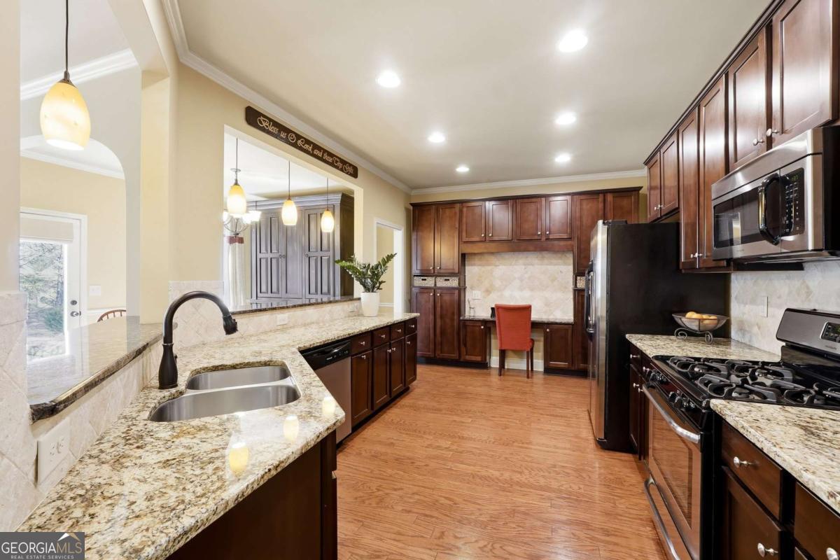 205 Creekside Pass Canton GA 30114
