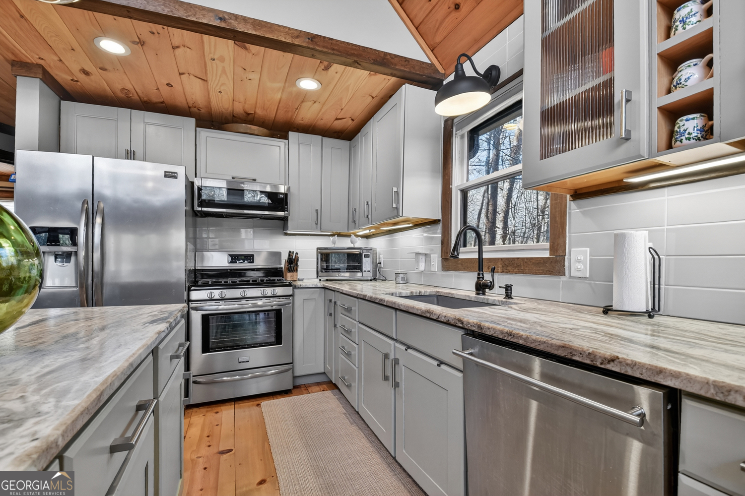 215 Valley View Road Ellijay GA 30536