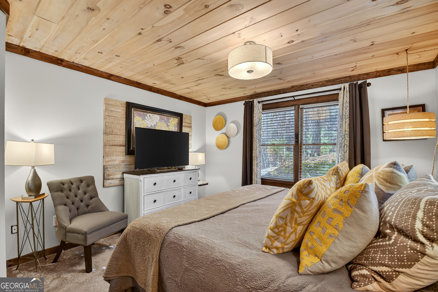 215 Valley View Road Ellijay GA 30536