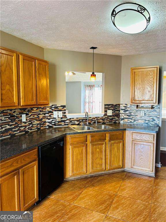 7607 Broadhurst Drive Riverdale GA 30296