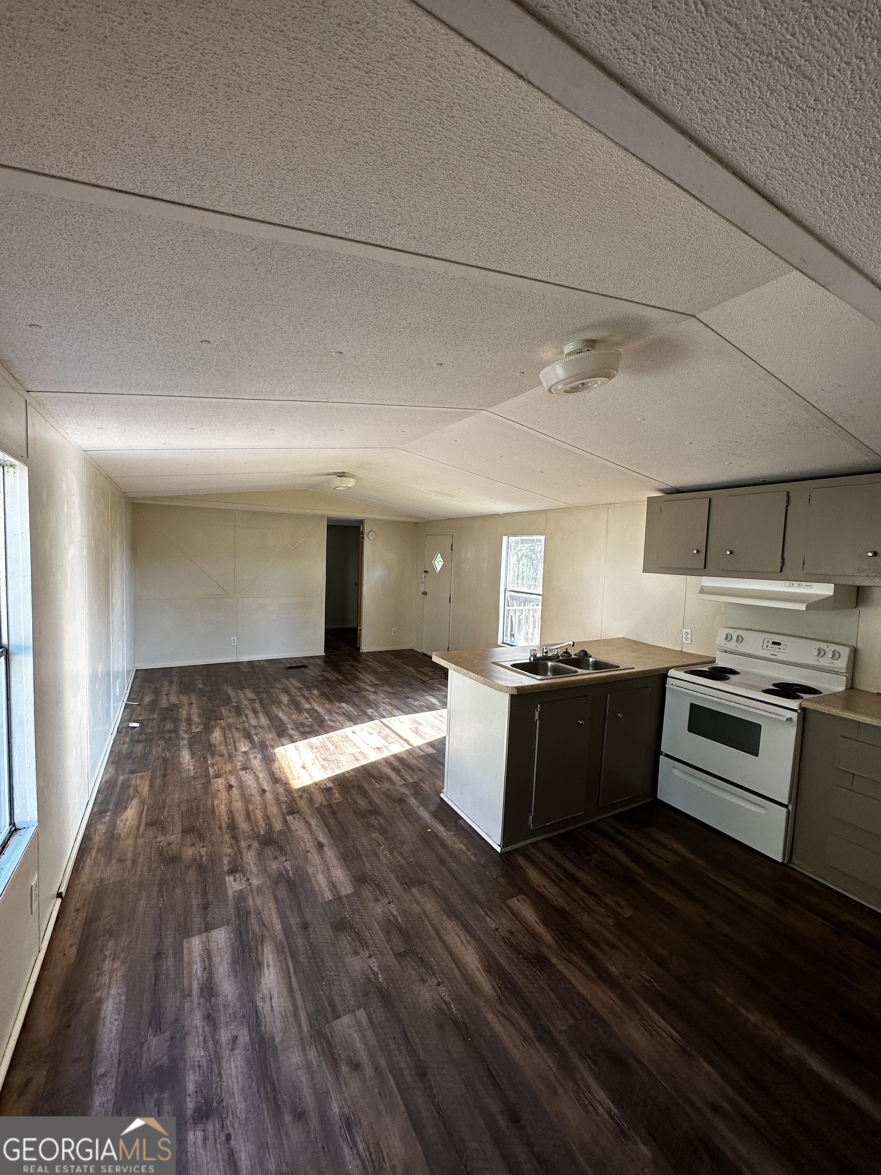 821 Dunn Road E Crandall GA 30711
