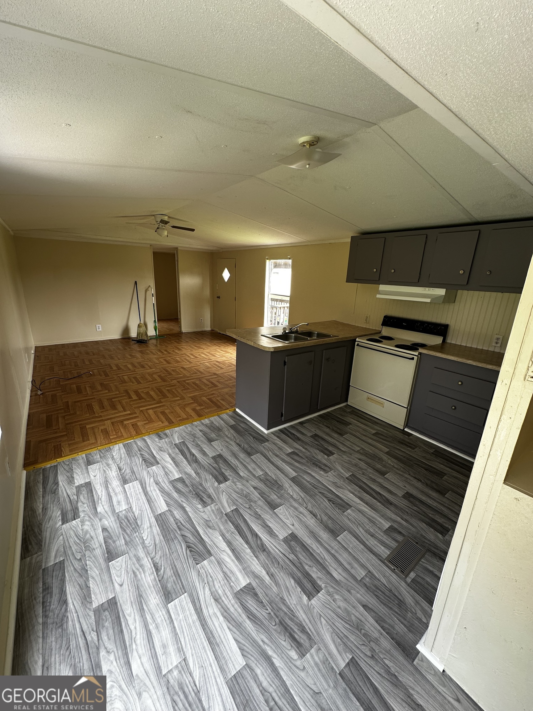 821 Dunn Road E Crandall GA 30711