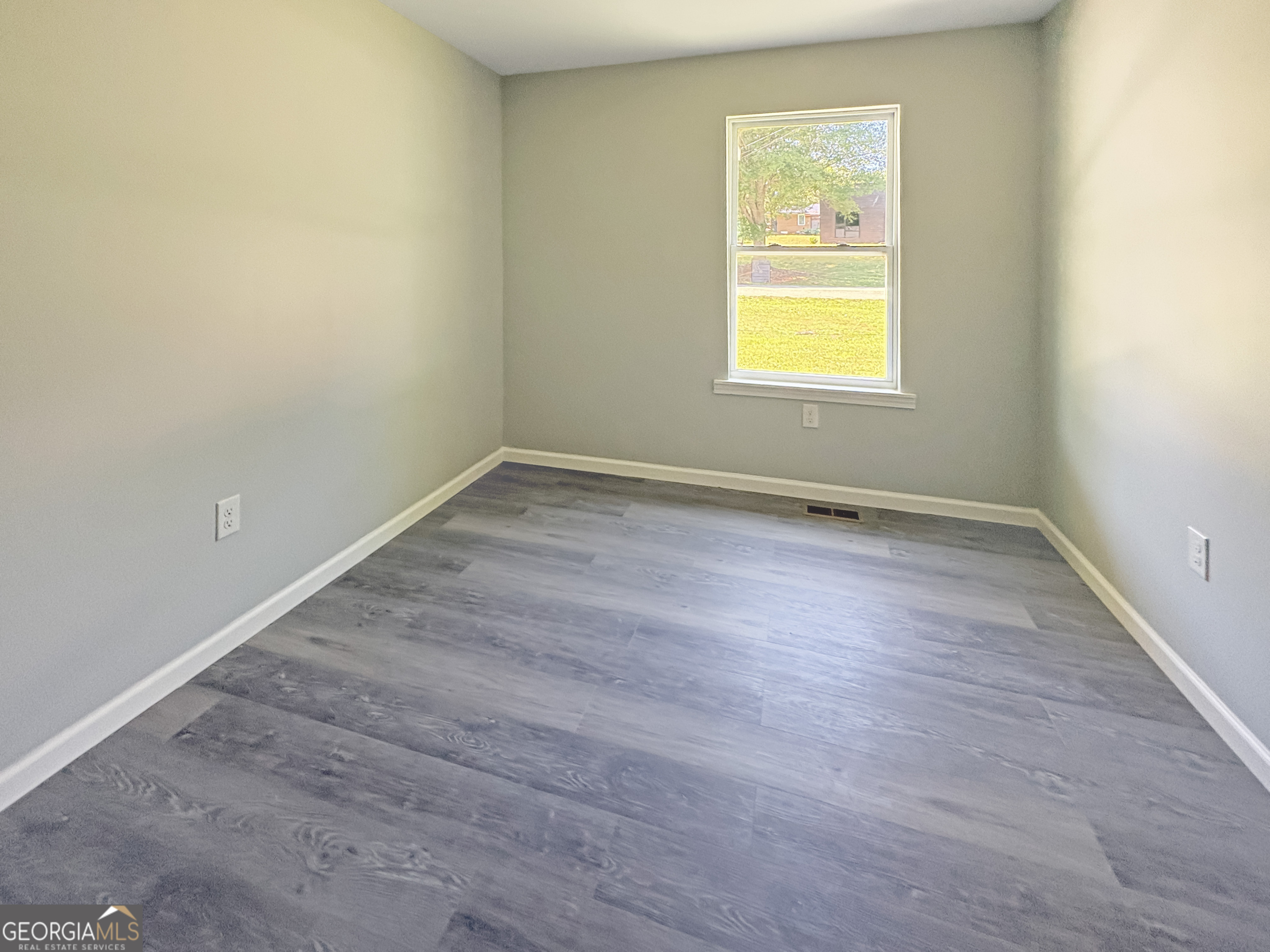 24 George Street Forsyth GA 31029