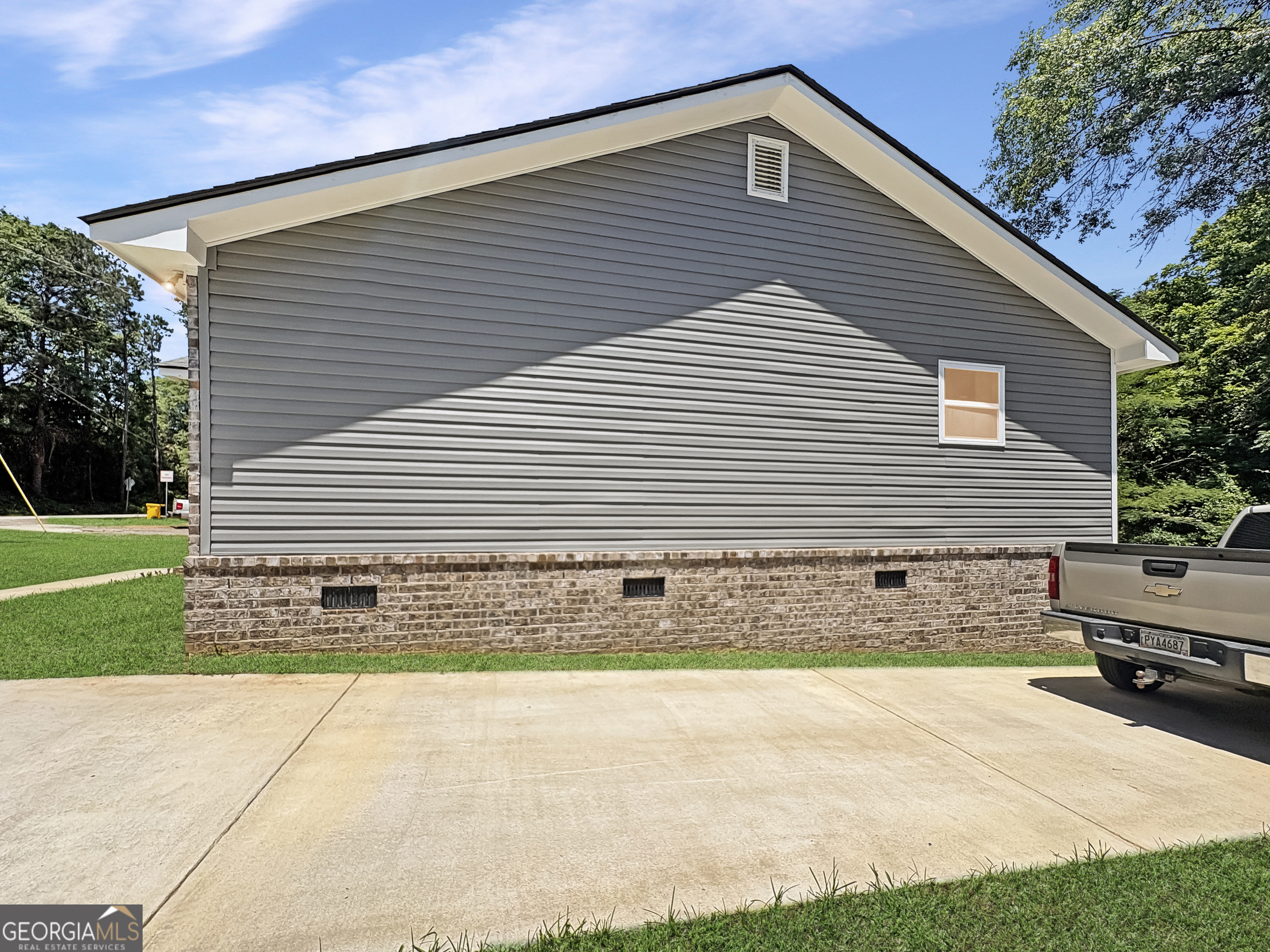24 George Street Forsyth GA 31029