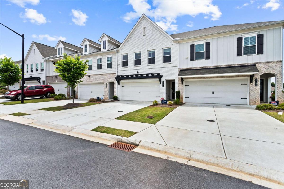 1124 Mornington Way Marietta GA 30008