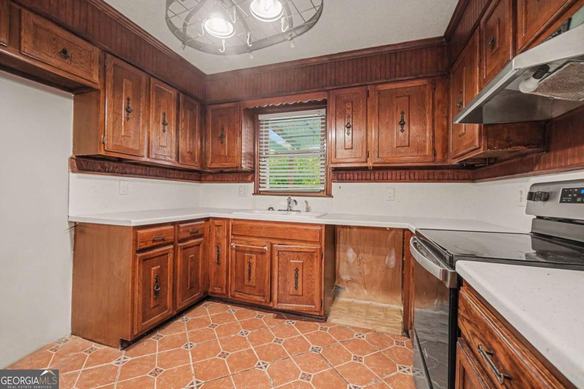 221 Tower Drive Dallas GA 30132