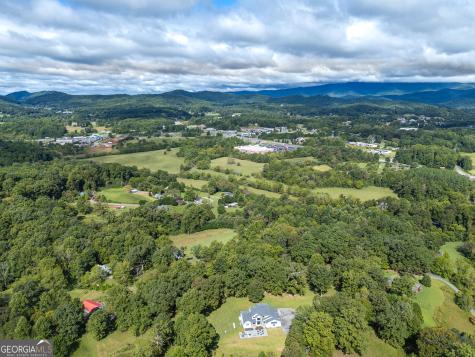 300 Sherwood Forest Drive Hayesville NC 28904
