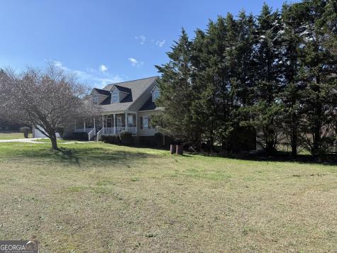 2458 Post Road Cleveland GA 30528