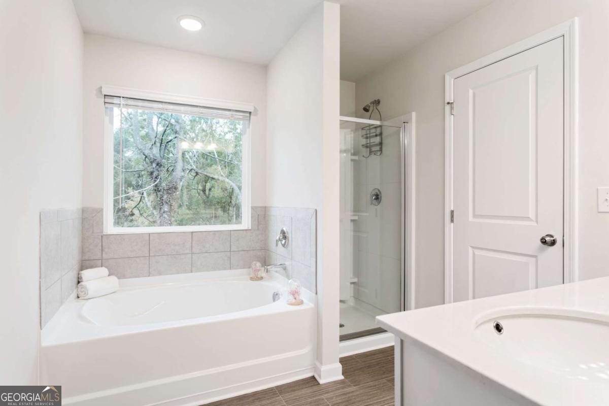 2824 Saratoga Lake View Decatur GA 30034