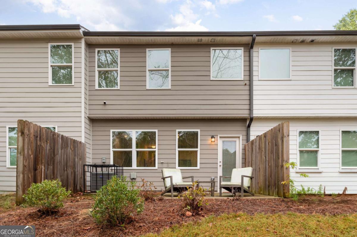 2824 Saratoga Lake View Decatur GA 30034