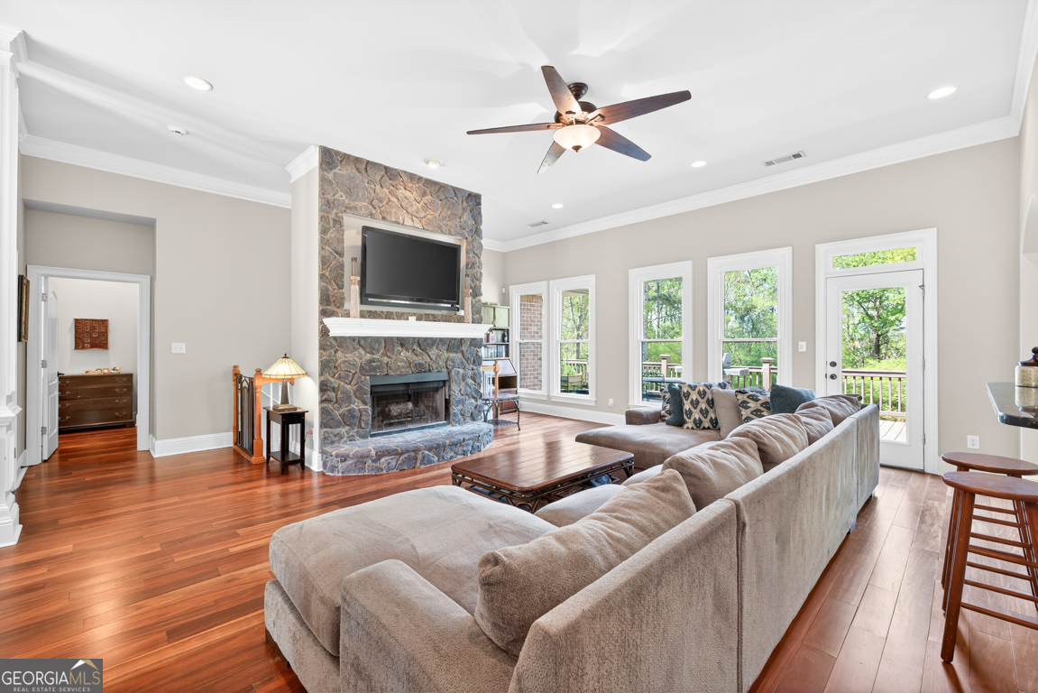 1121 Deer Trail Bishop GA 30621