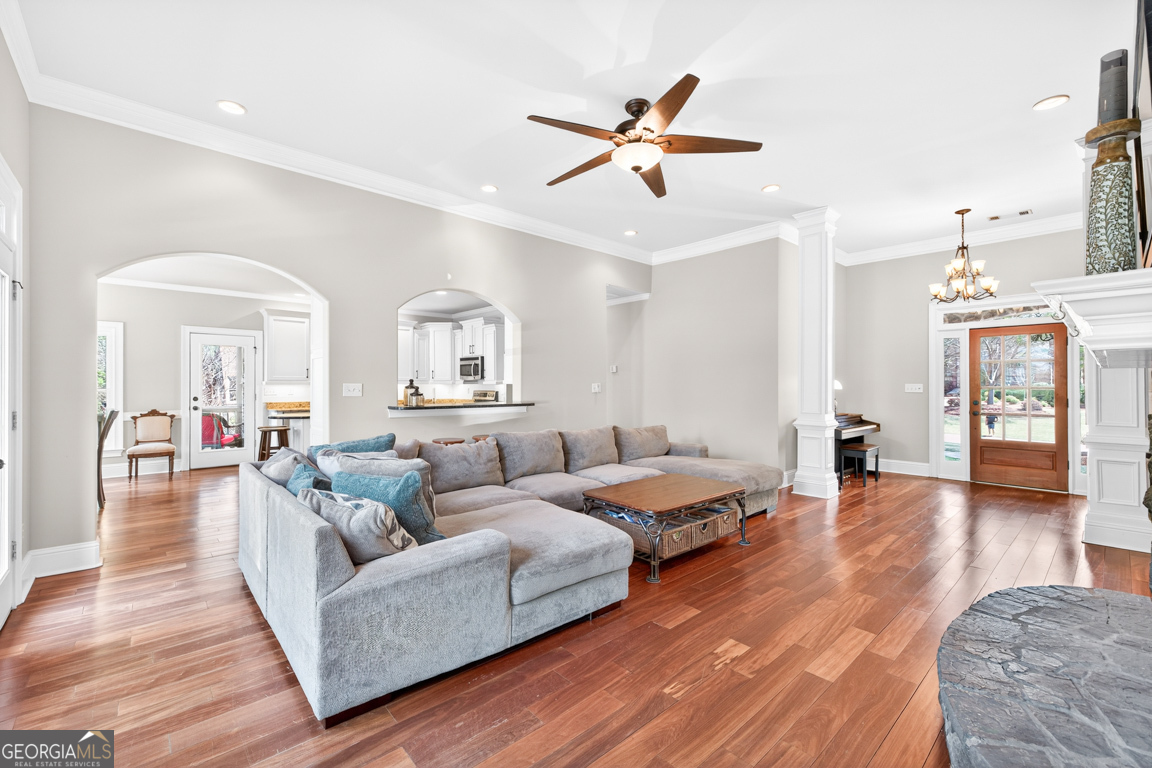 1121 Deer Trail Bishop GA 30621