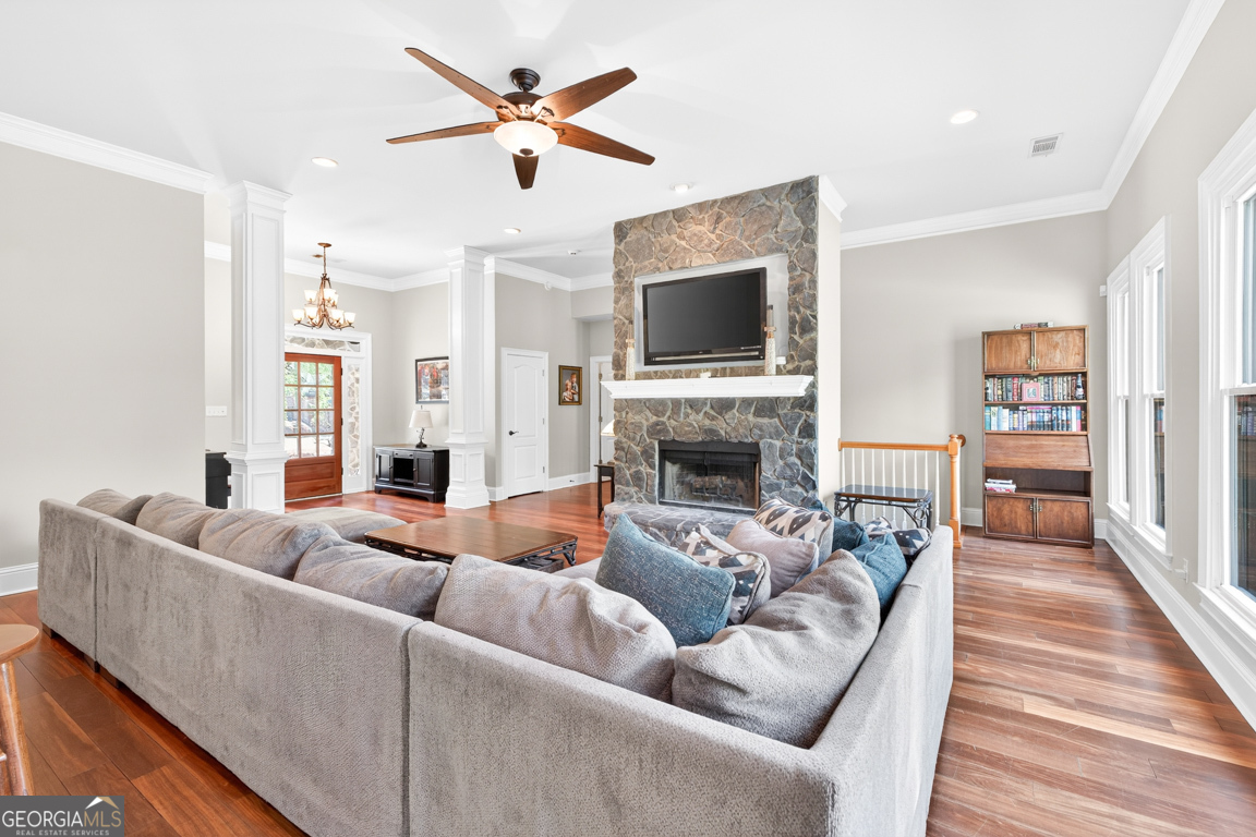 1121 Deer Trail Bishop GA 30621