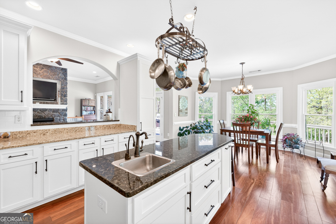 1121 Deer Trail Bishop GA 30621