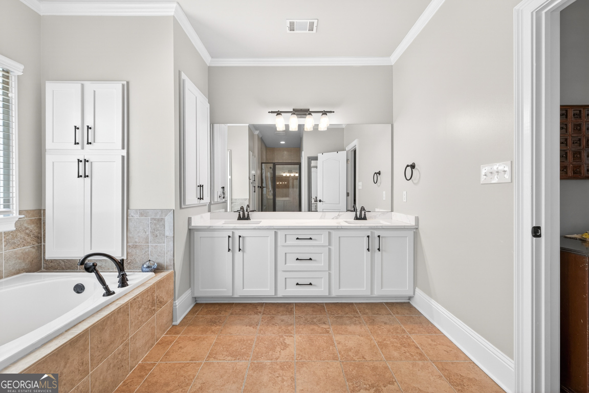 1121 Deer Trail Bishop GA 30621