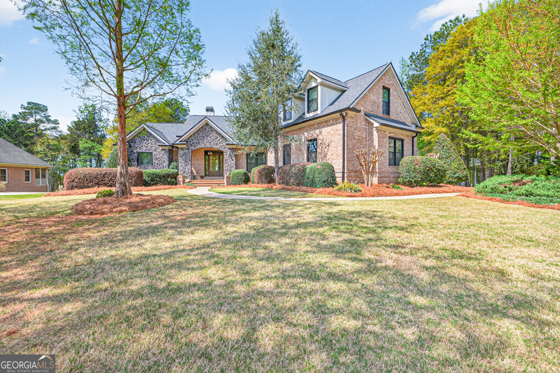1121 Deer Trail Bishop GA 30621