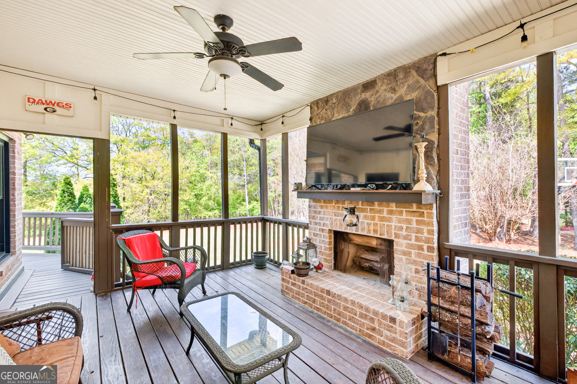 1121 Deer Trail Bishop GA 30621