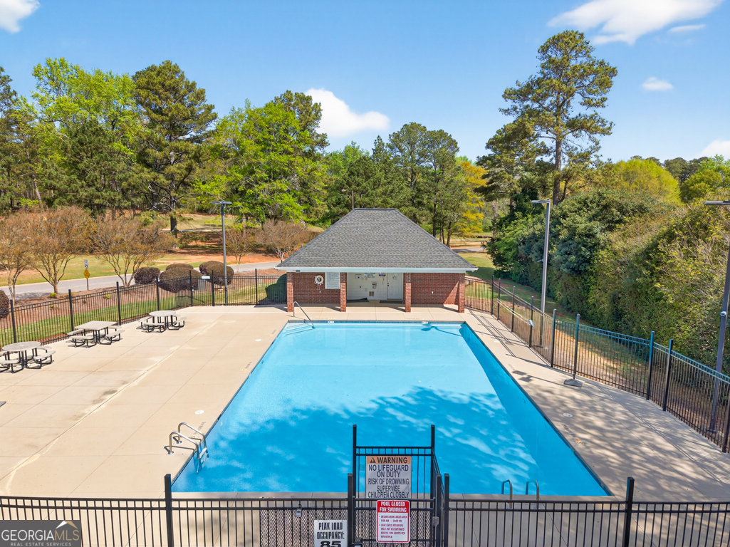 1121 Deer Trail Bishop GA 30621