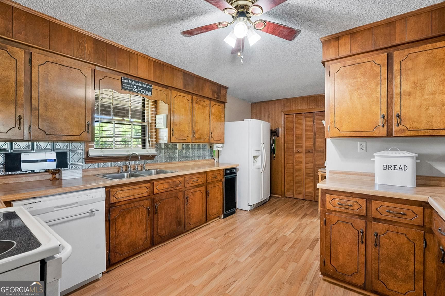 696 Hickory Crossing Road Hartwell GA 30643