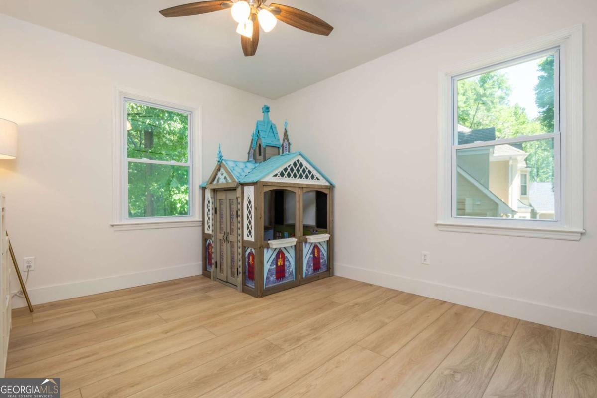 1307 Cobblestone Lane Woodstock GA 30189