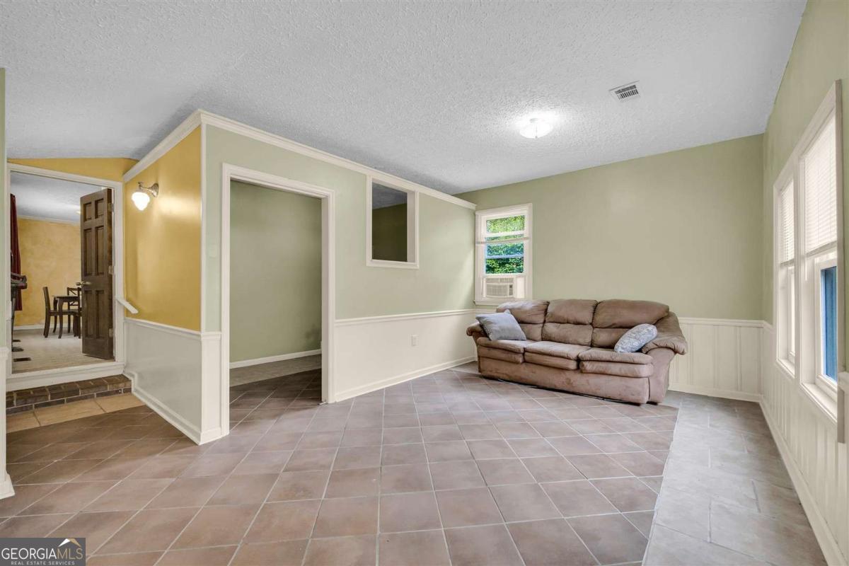 151 Winterberry Lane Athens GA 30606