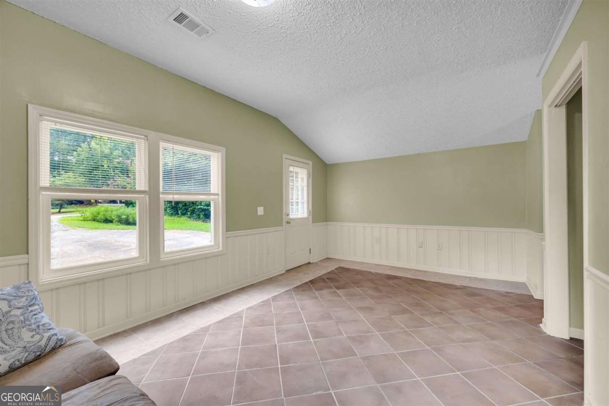 151 Winterberry Lane Athens GA 30606