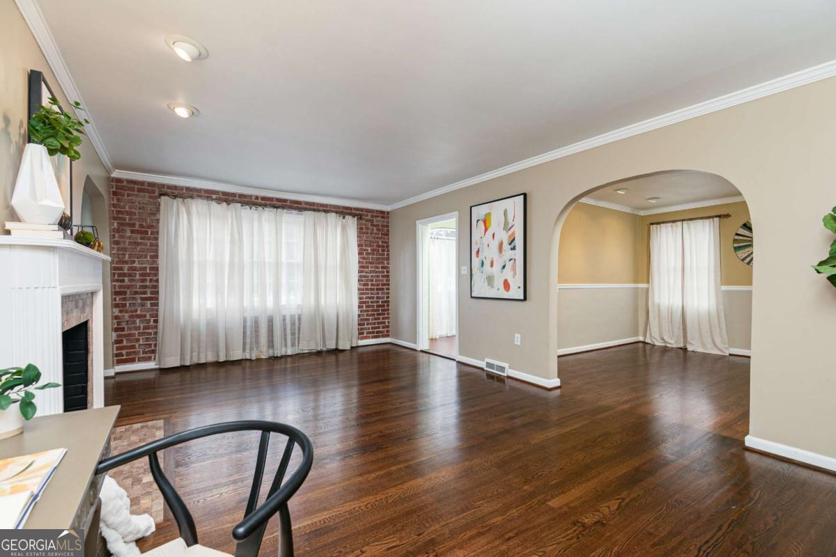 683 Collier Road NW Atlanta GA 30318