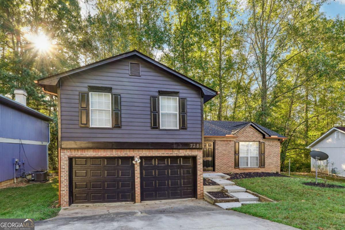 728 Stonebridge Crescent Lithonia GA 30058