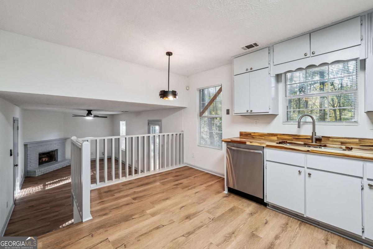 728 Stonebridge Crescent Lithonia GA 30058