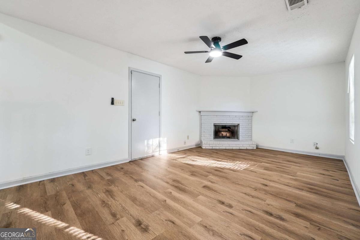 728 Stonebridge Crescent Lithonia GA 30058