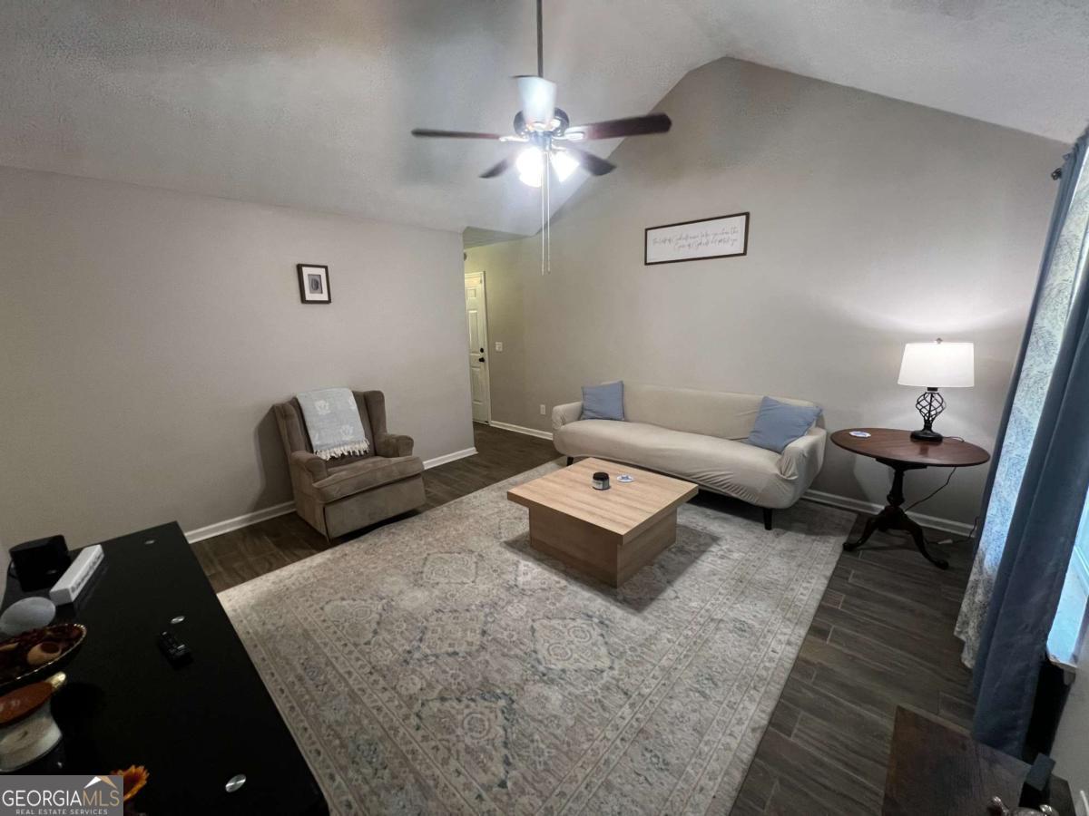 7235 Hummingbird Lane Winston GA 30187